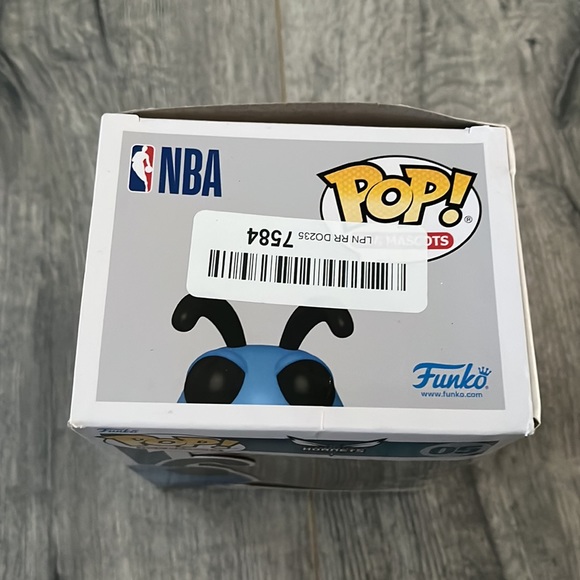 Funko Pop: Hugo (NBA Series) - Picture 4 of 6